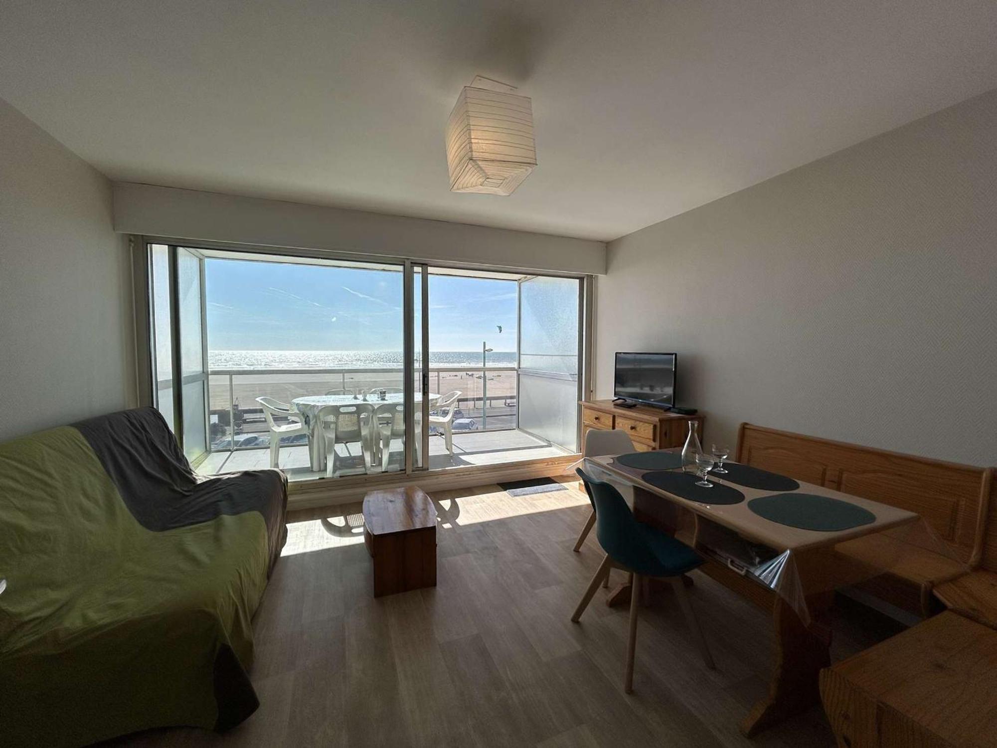 Vue Avec Balcon A - Fr-1-224c-337 Apartment